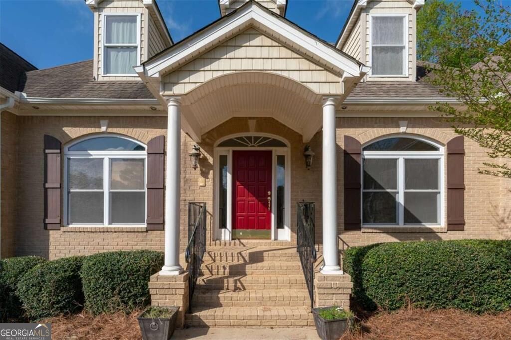 196 St Andrews CT