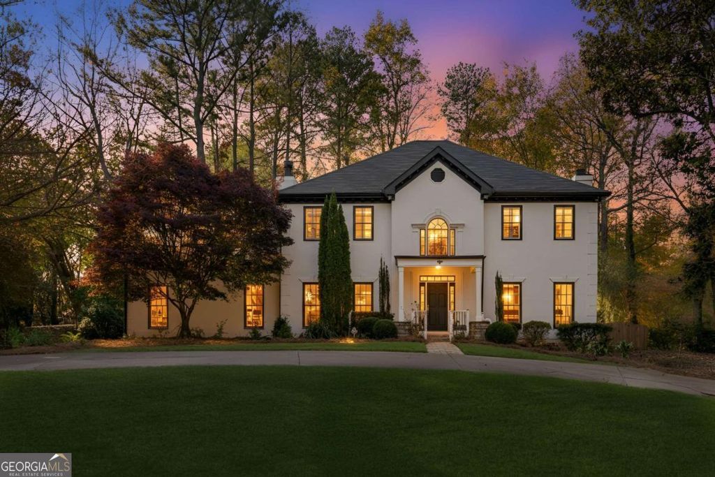 Photo of 5460 E Idlewood Lane, Atlanta, GA 30327 (MLS # 10640280)