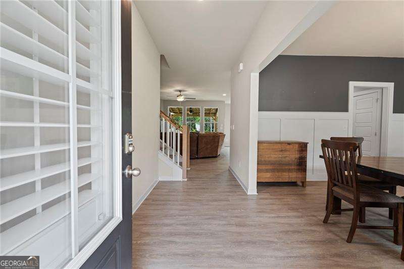 1560 Ridgewood CT