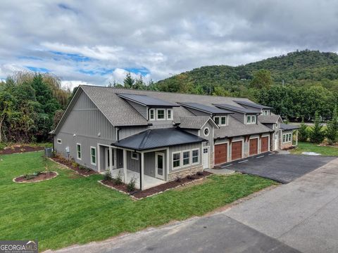 98 Brett WAY Hiawassee GA 30546