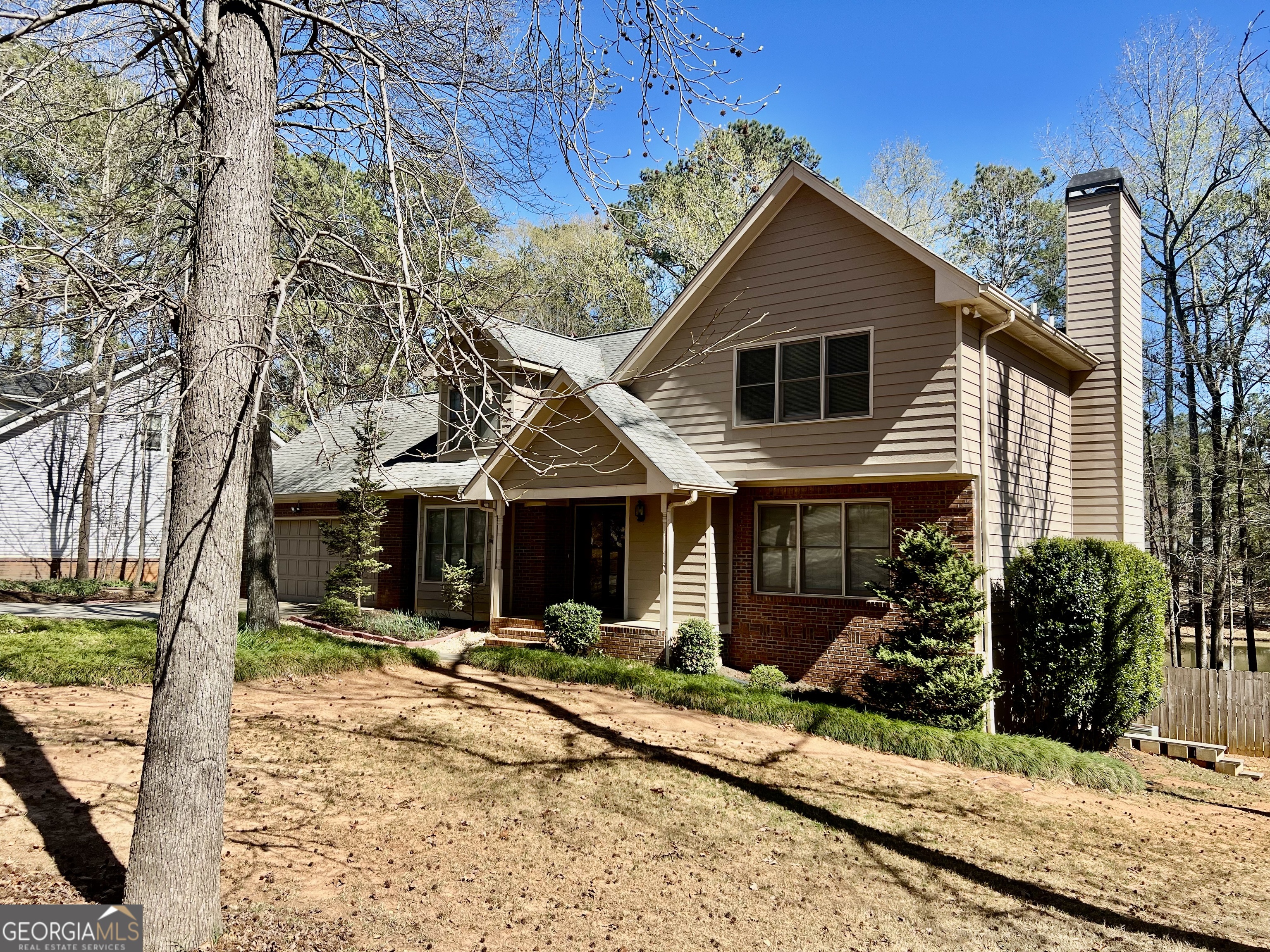 4811 SE West Lake DR