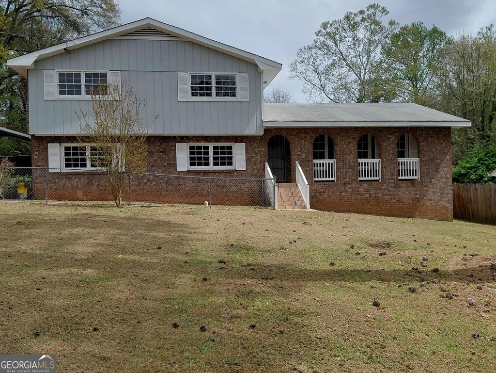 Photo of 6684 Londonderry Drive, Morrow, GA 30260 (MLS # 10764370)