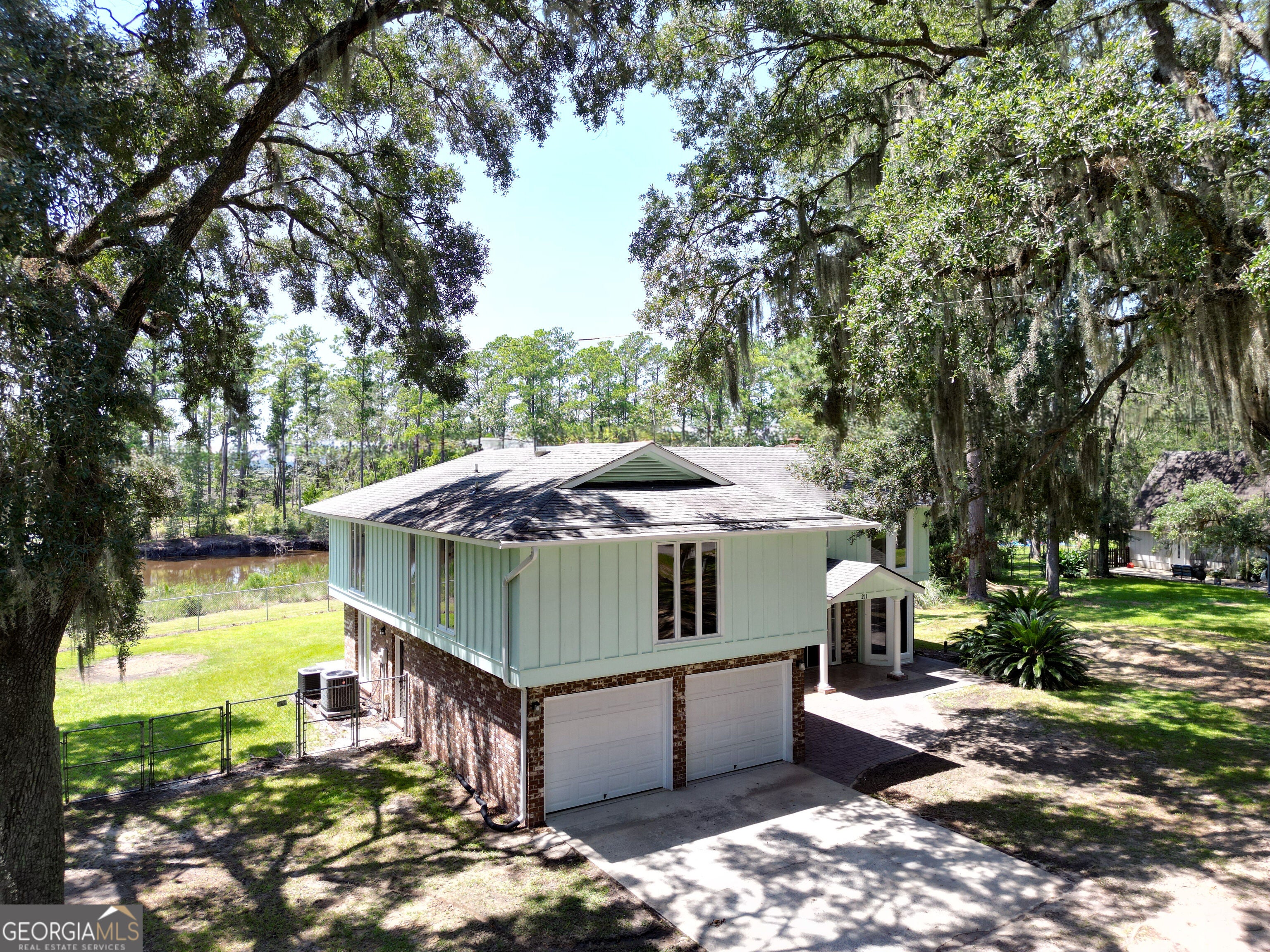 211 Tideland DR