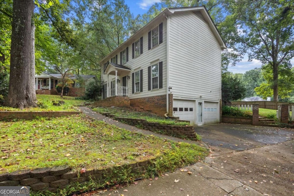 Photo of 2182 Brookfield Drive, Lawrenceville, GA 30043 (MLS # 10868572)