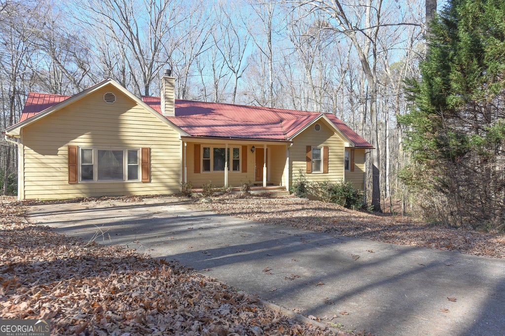 Photo of 170 Vineyard Drive, Newnan, GA 30265 (MLS # 10843282)