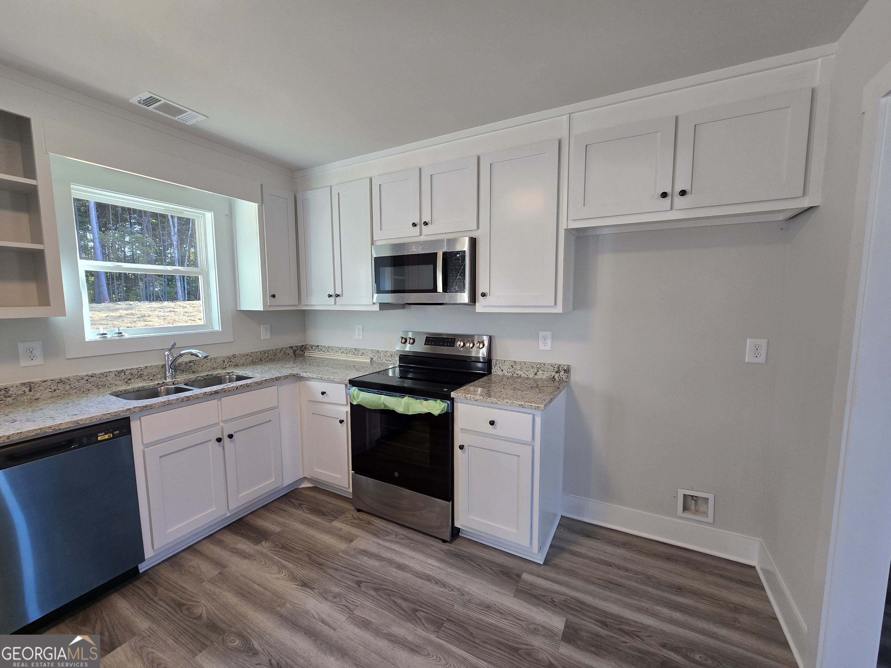 92 Armstrong Drive 87