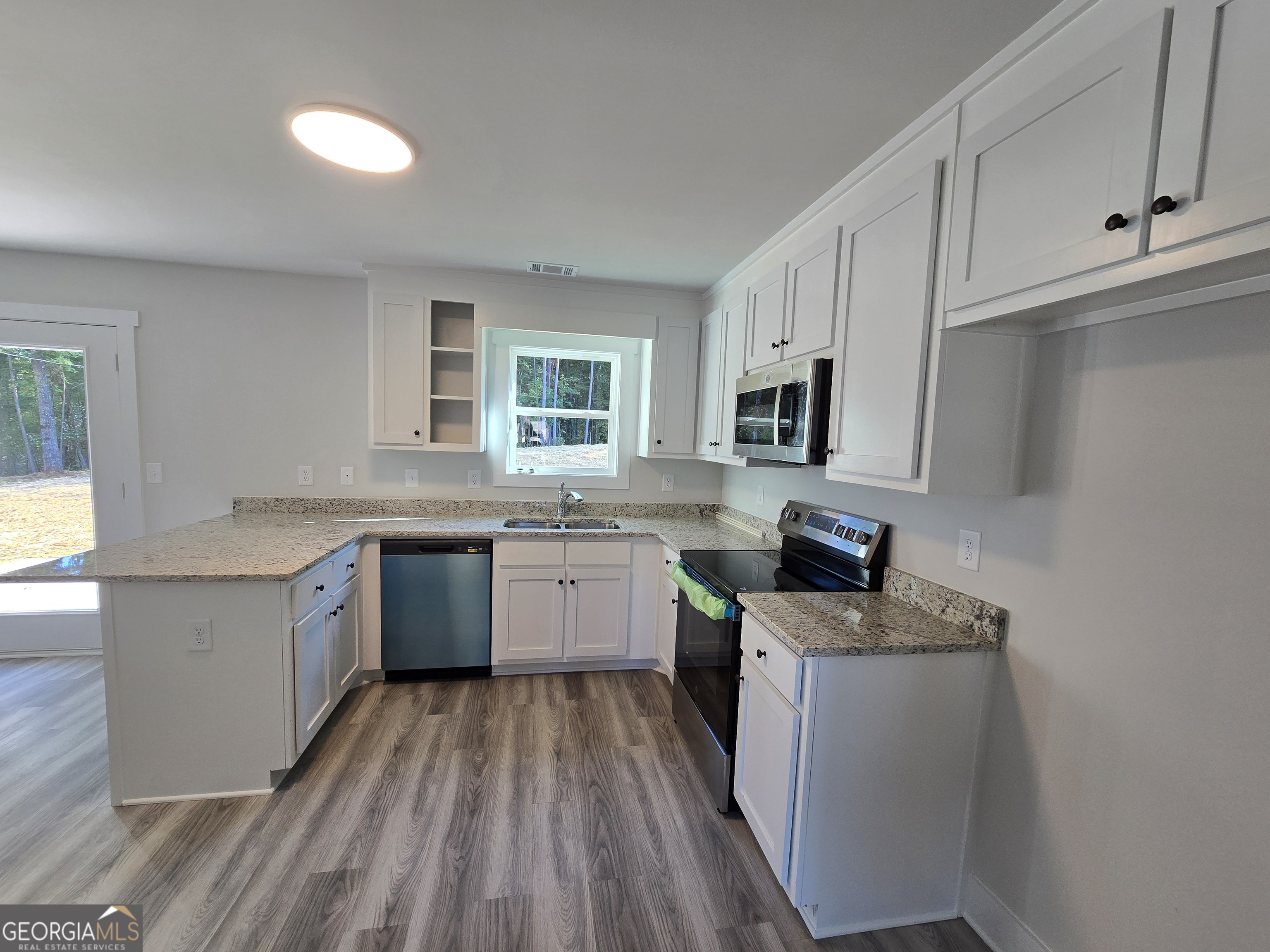 92 Armstrong Drive 87