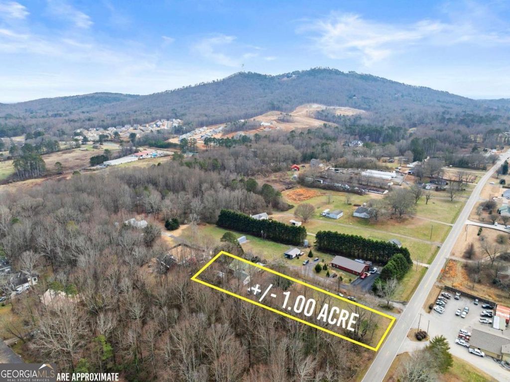 Photo of 2000 Dr Bramblett Road, Cumming, GA 30028 (MLS # 10685358)