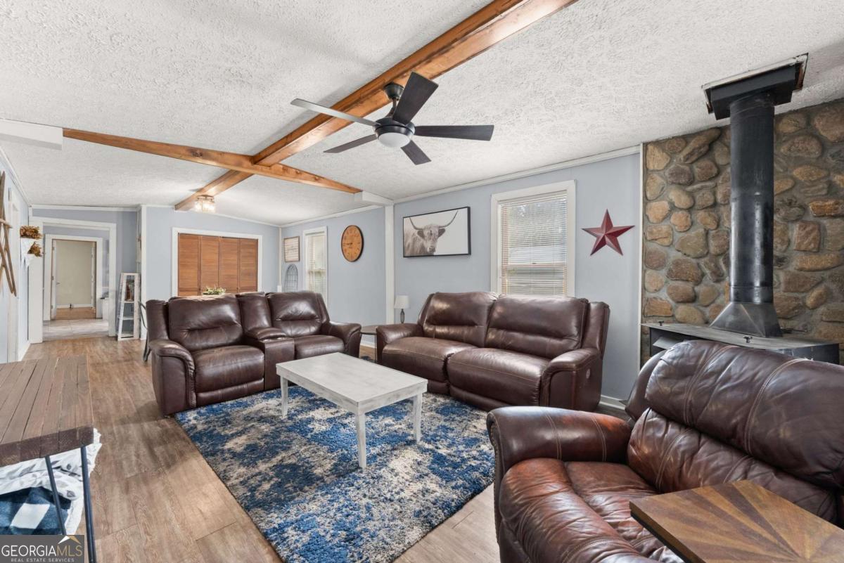 2000 Dr Bramblett RD