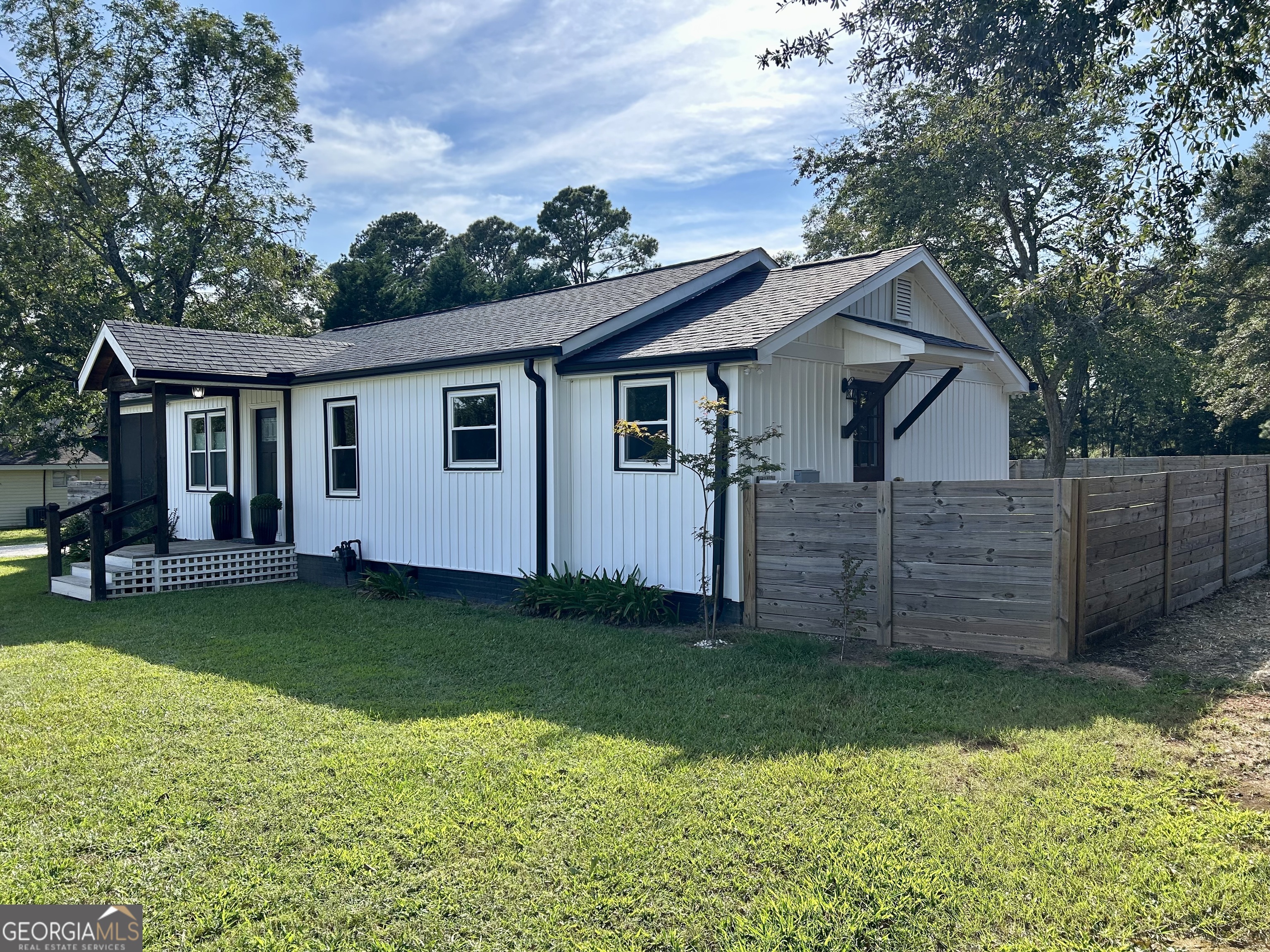 371 Ridge RD