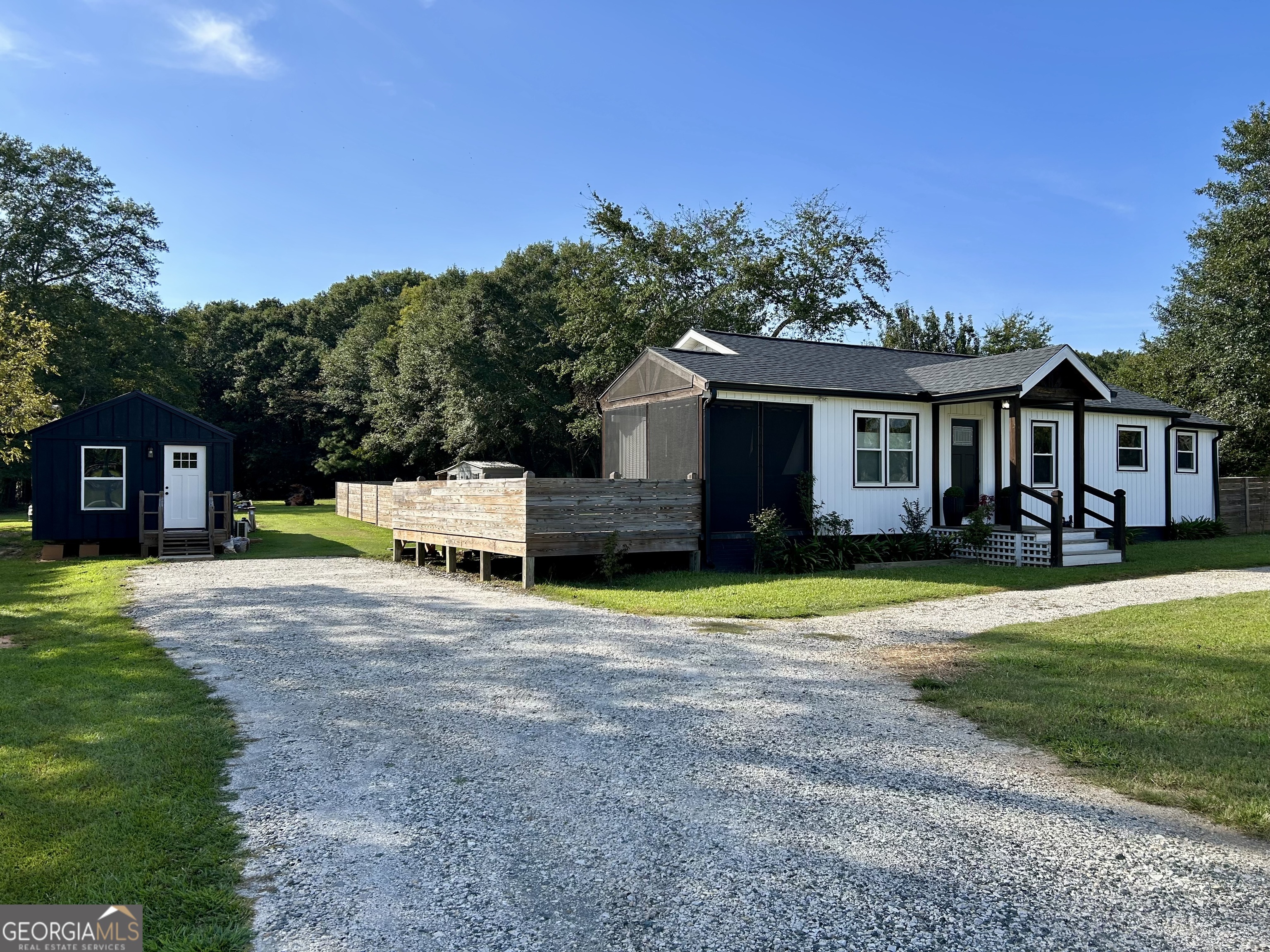 371 Ridge RD