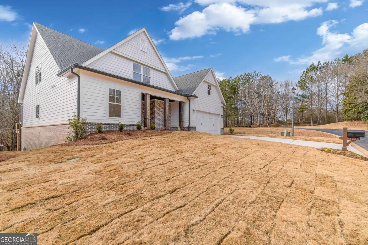 5808 Swinging Gate RD