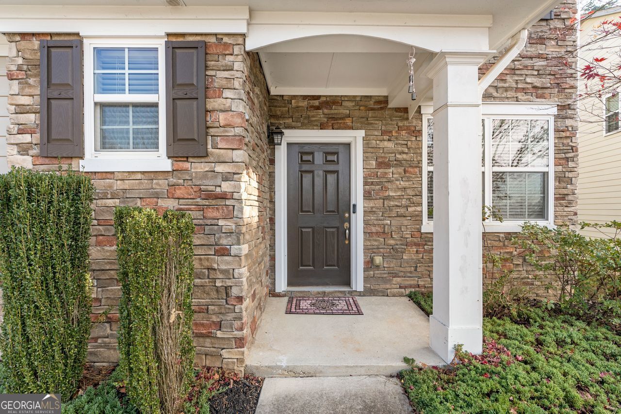 1001 Lanier Springs CT