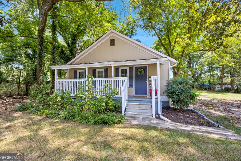 Photo of 411 Ash Street, Monroe, GA 30655 (MLS # 10841416)