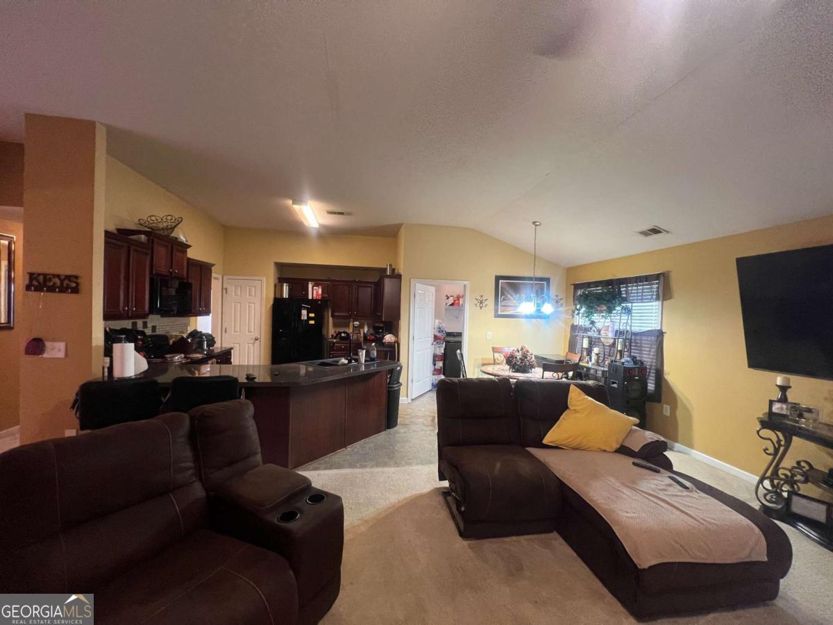 129 Colonial CT