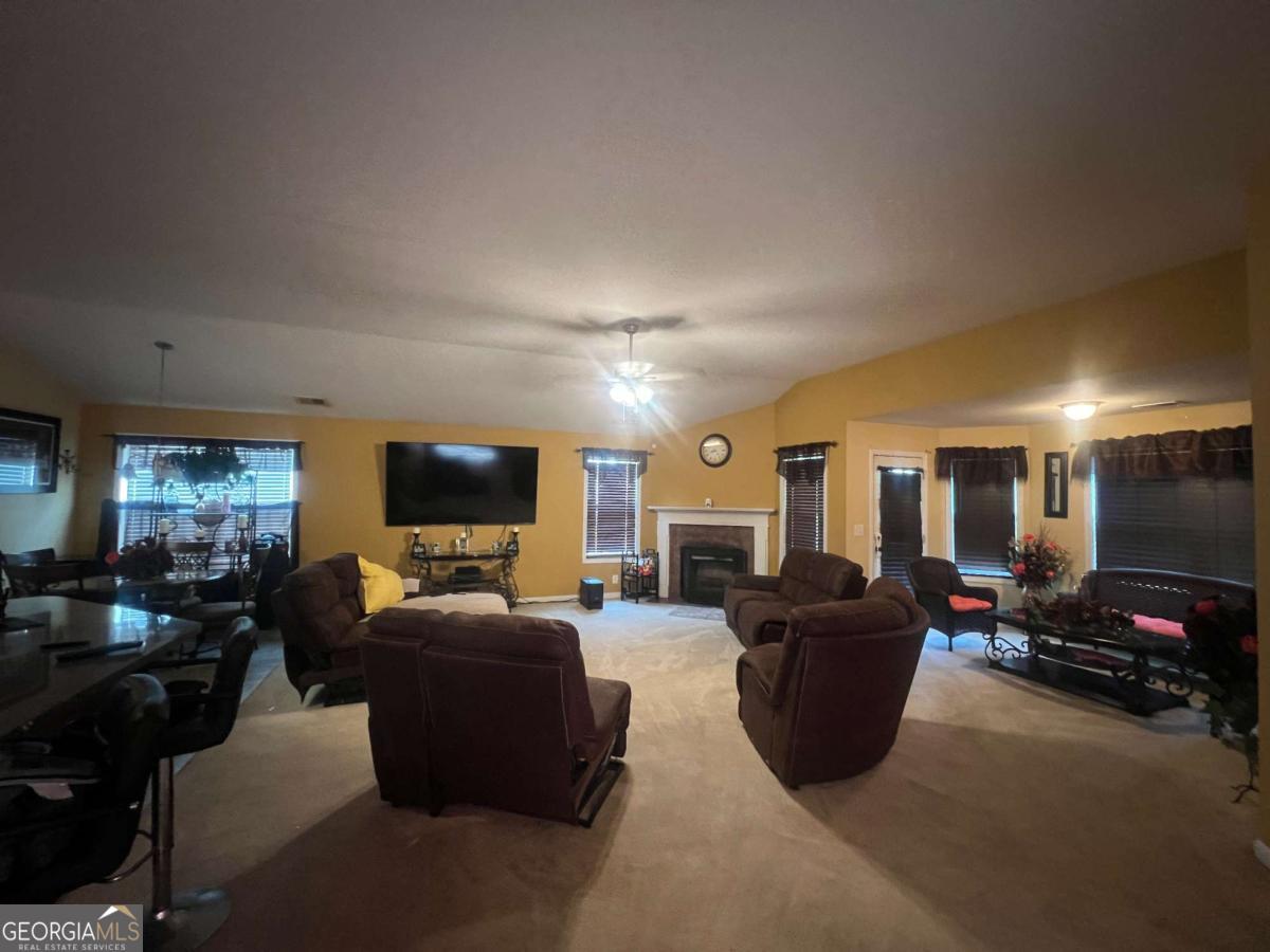 129 Colonial CT