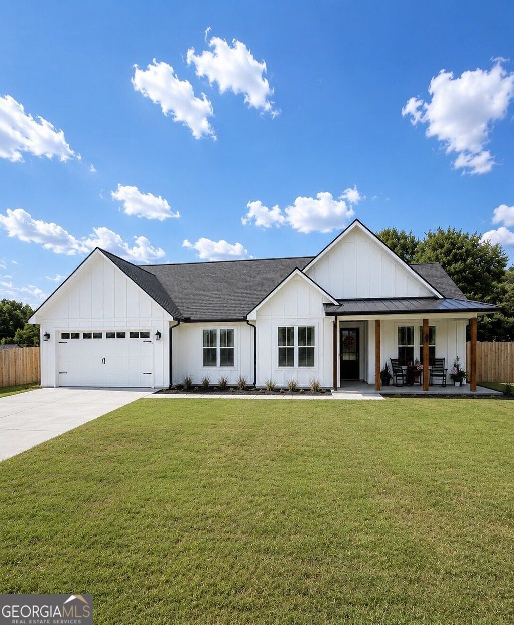 Photo of 11 Bramblewood Trail SW, Cartersville, GA 30120 (MLS # 10847282)