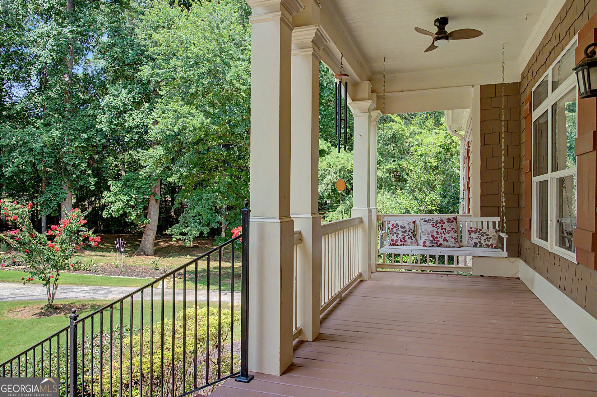 1223 Savannah LN