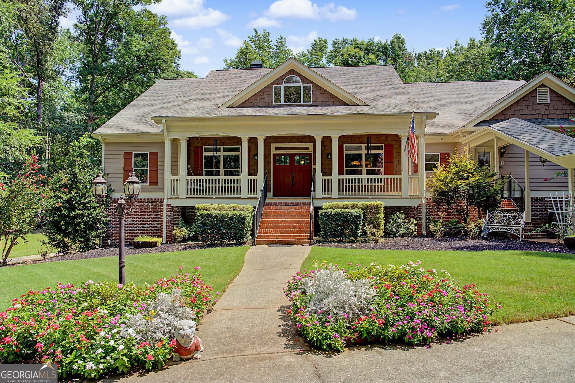 1223 Savannah LN