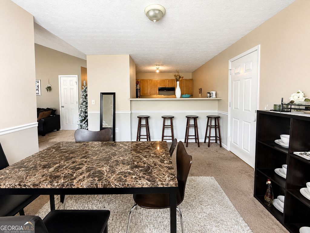 Photo of 207 Sequoia Pte RD, Carrollton, GA 30117 (MLS # 10803652)
