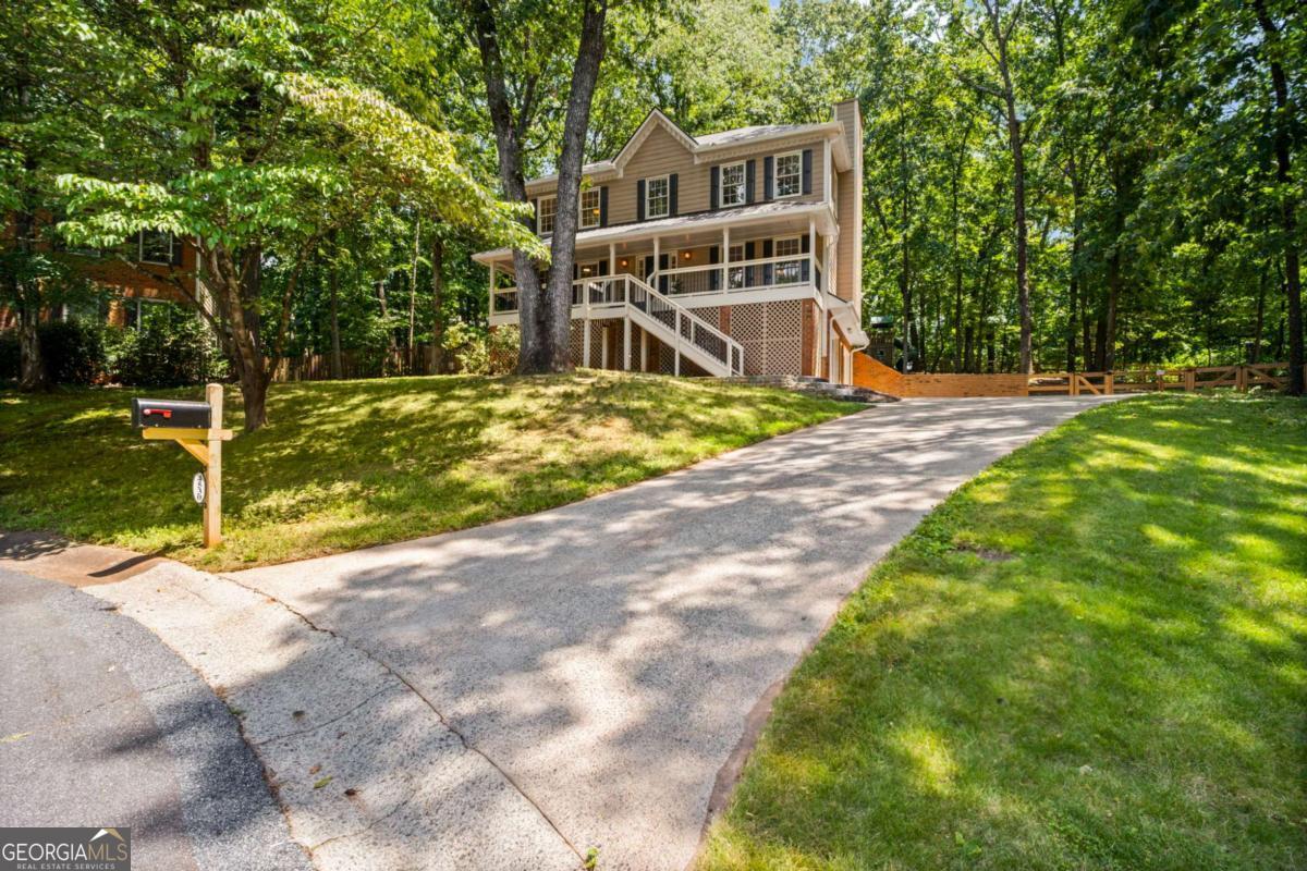 4530 Reva DR NE