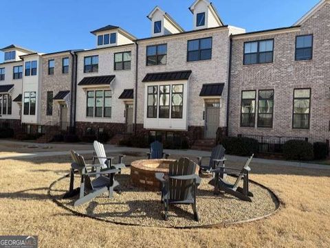 425 Fair View CIR Roswell GA 30076