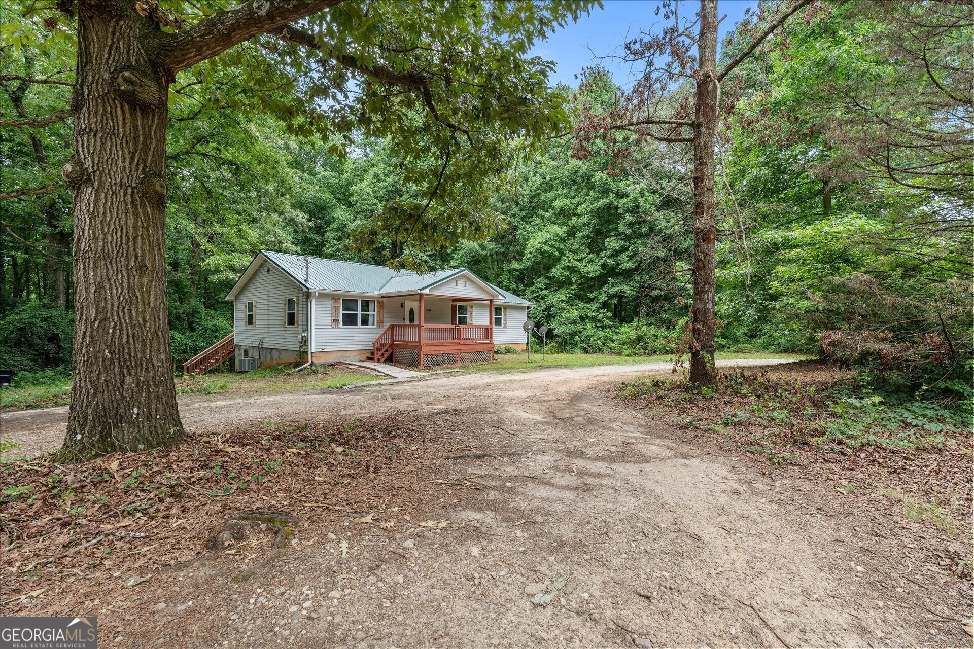 5552 Smithfield RD