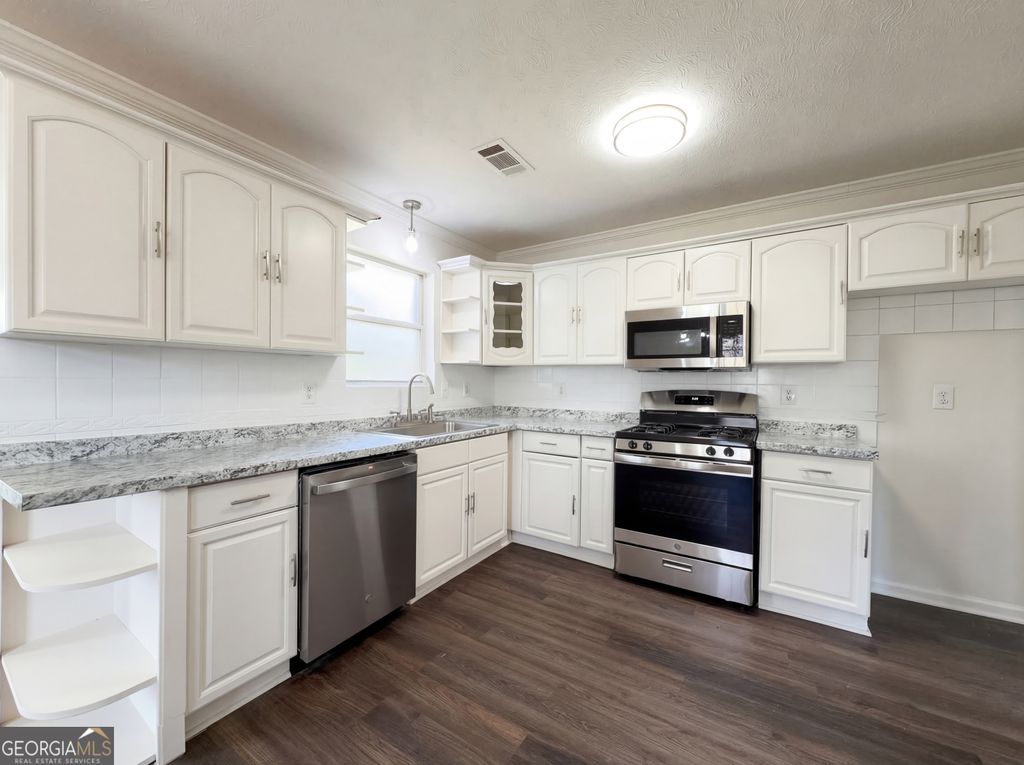 Photo of 428 Macon Street, Lagrange, GA 30241 (MLS # 10708220)