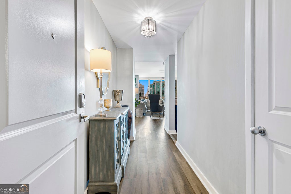 Photo of 3338 Peachtree Road NE #APT 1507, Atlanta, GA 30326 (MLS # 10849876)