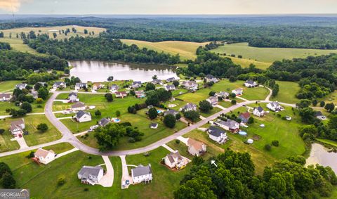 Single Family Residence in Carrollton GA 249 Clara Bell Way 3.jpg