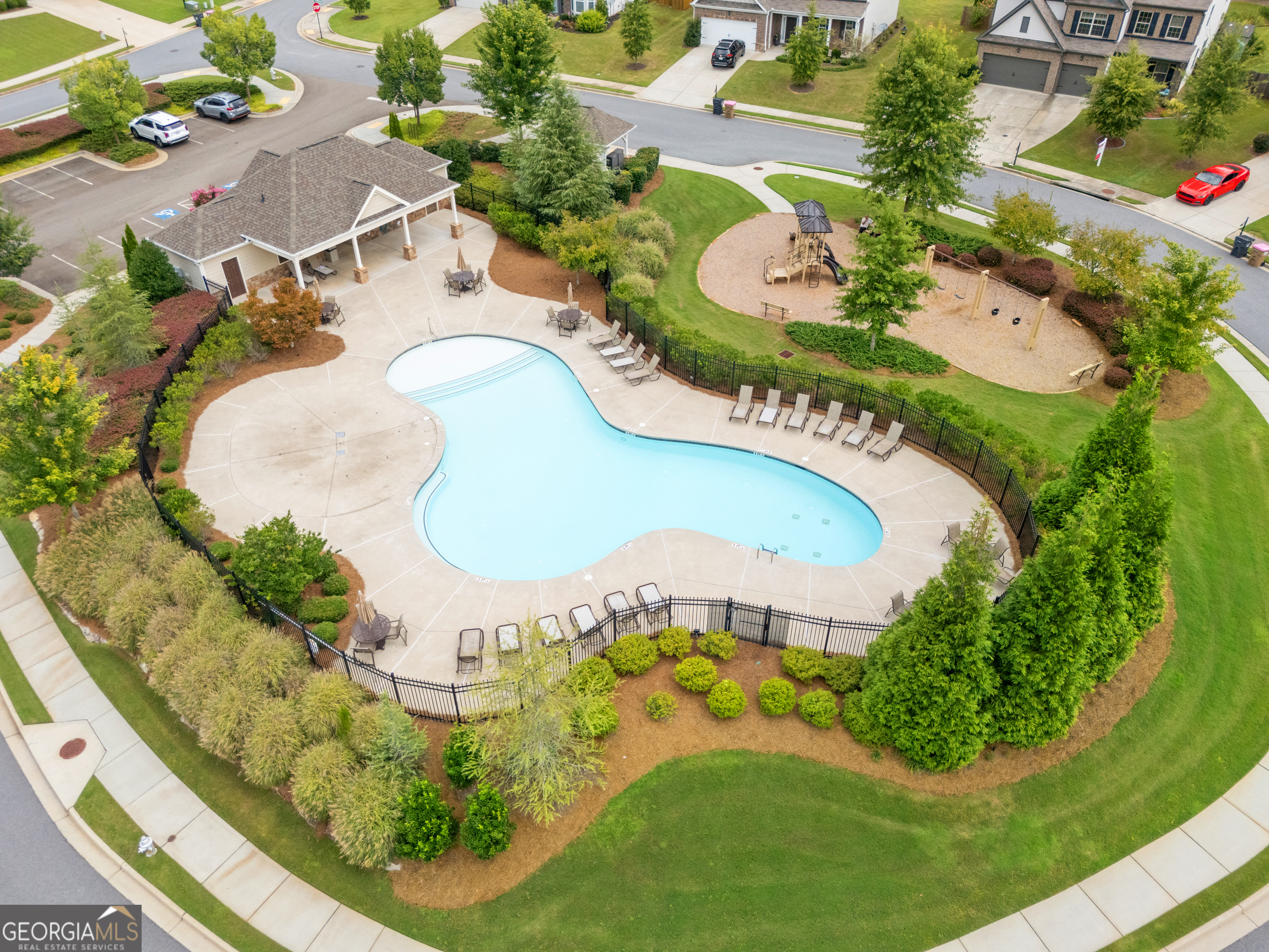Westerleigh Commons - Residential