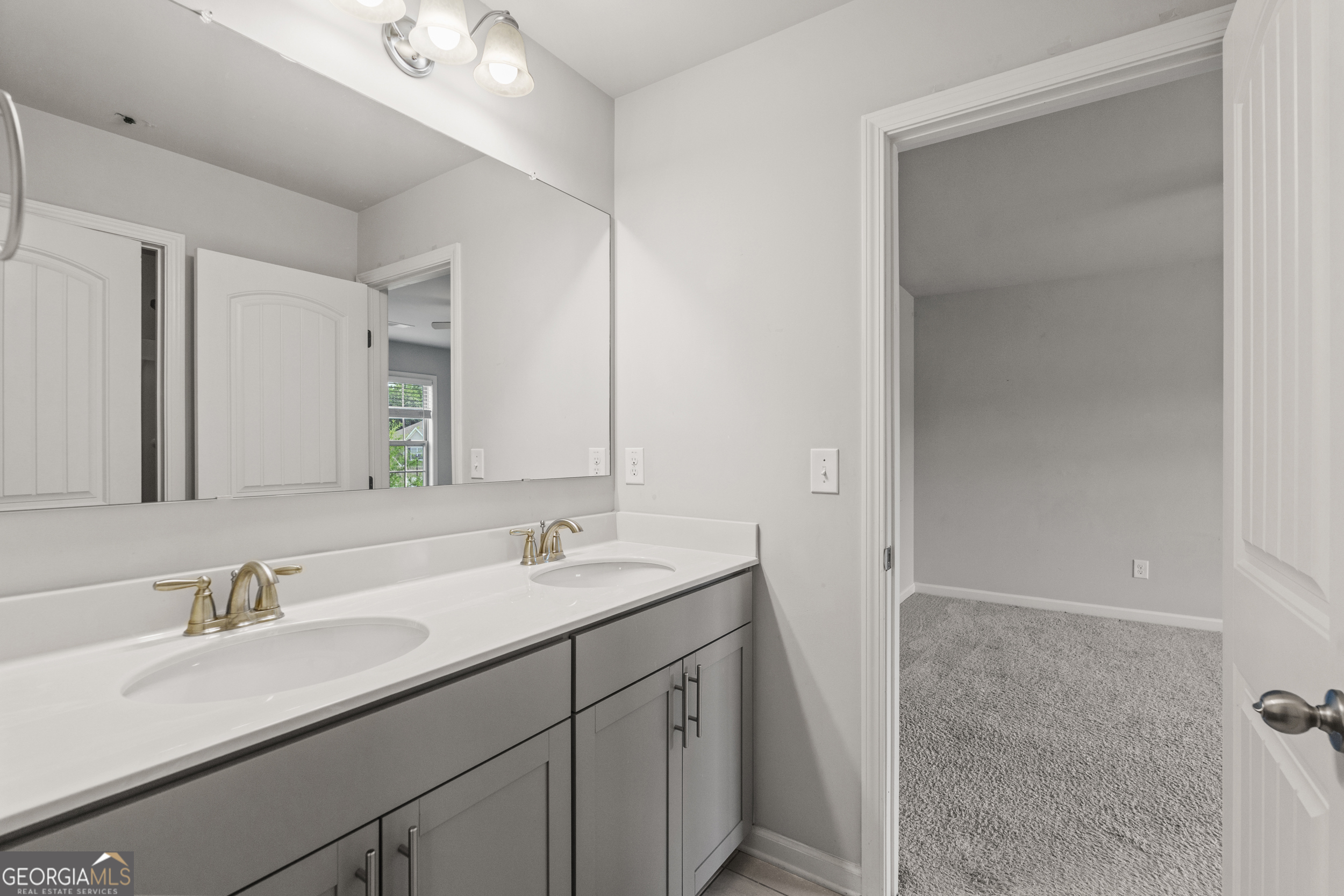 Westerleigh Commons - Residential