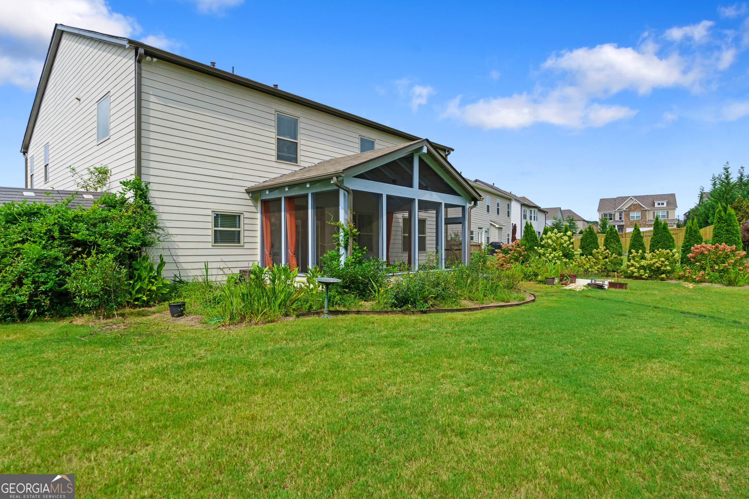Westerleigh Commons - Residential