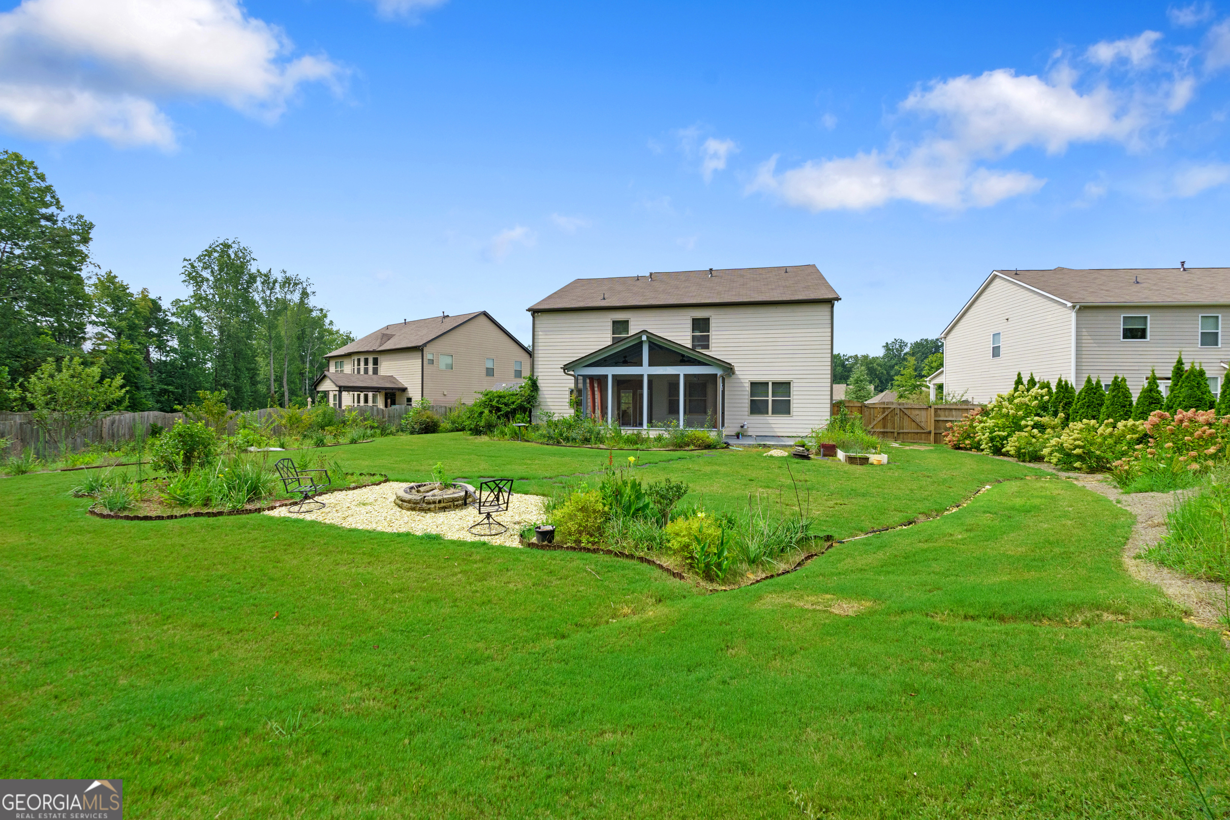 Westerleigh Commons - Residential