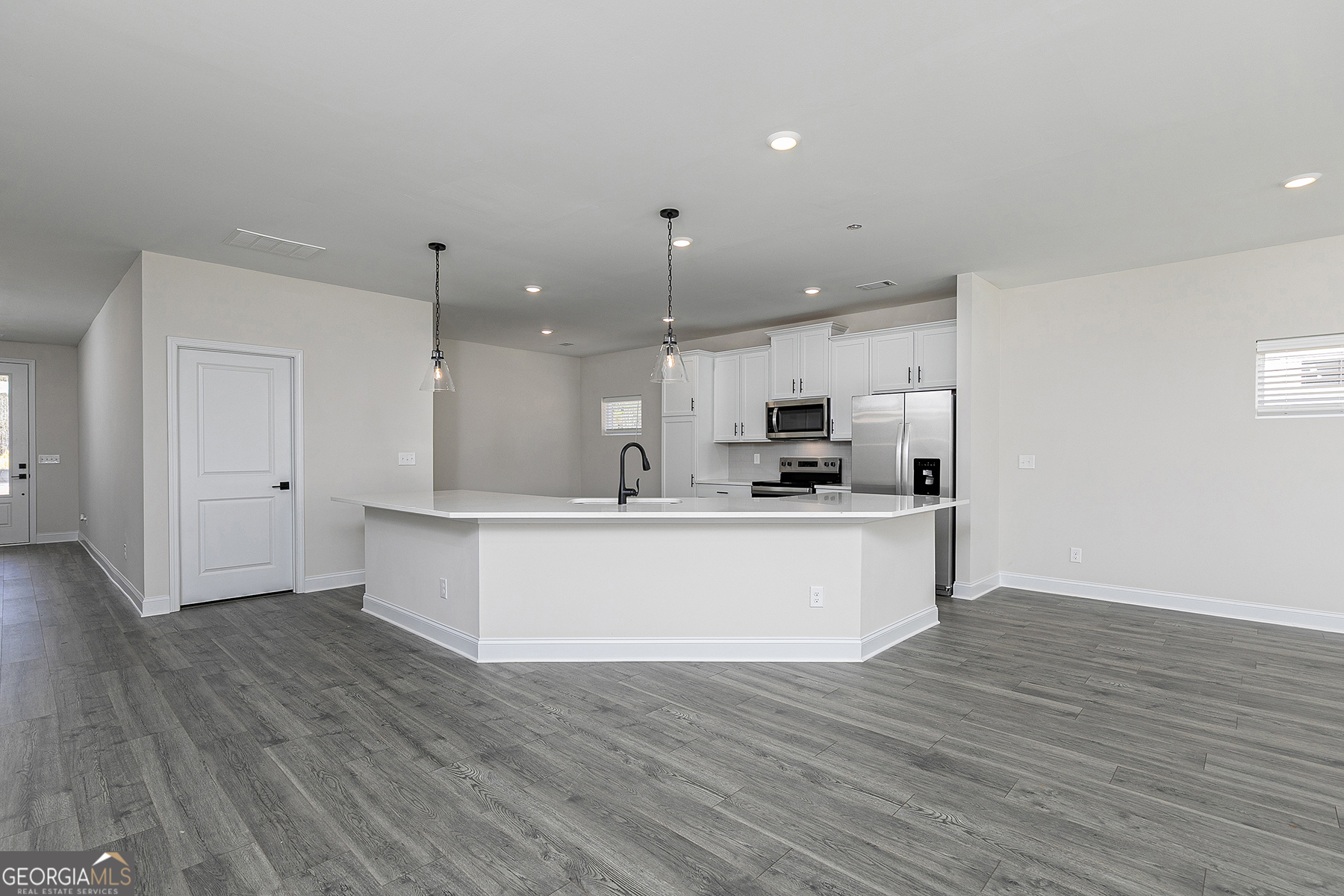 534 Cantrell DR