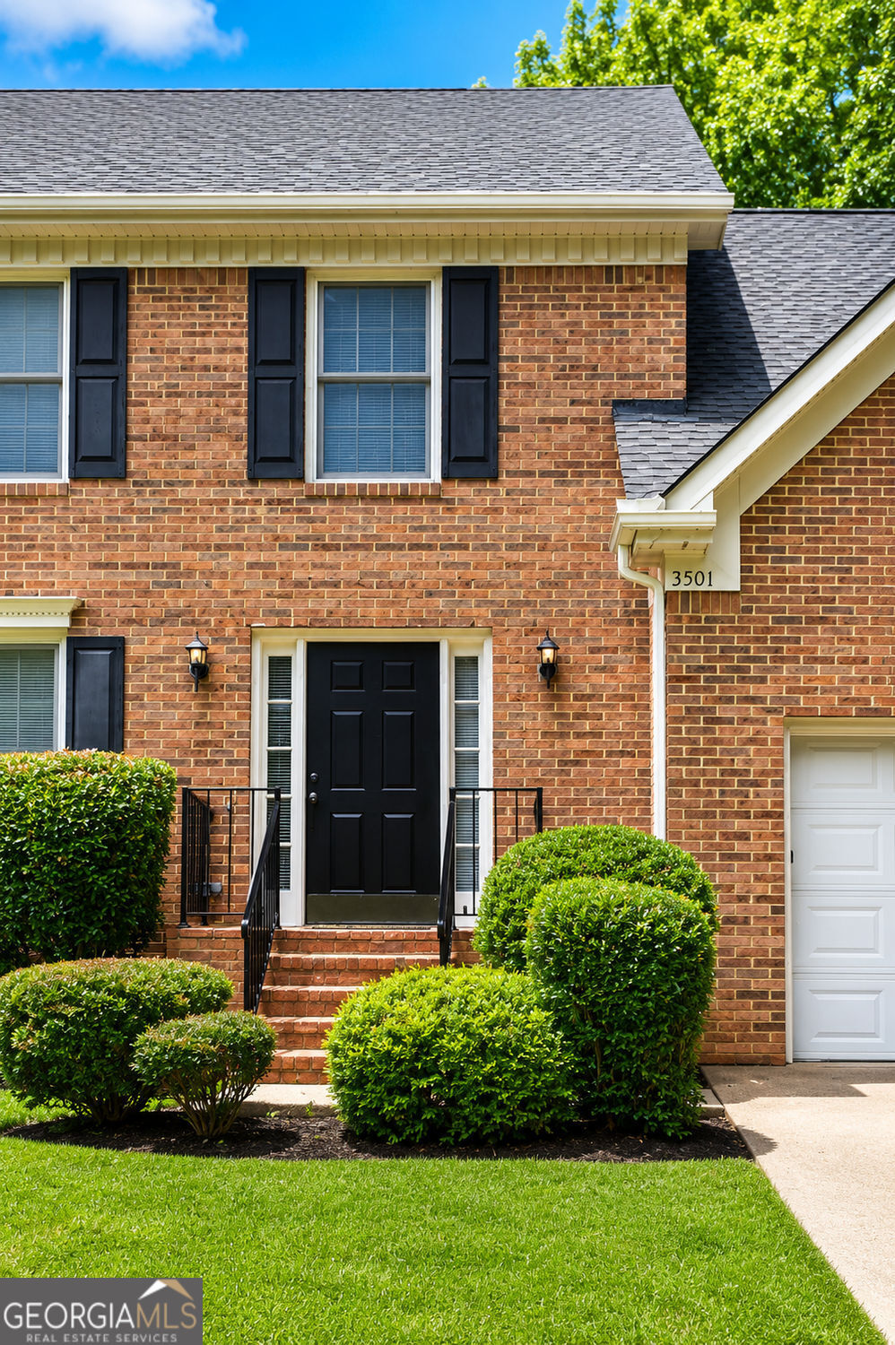 3501 Eastpines WAY