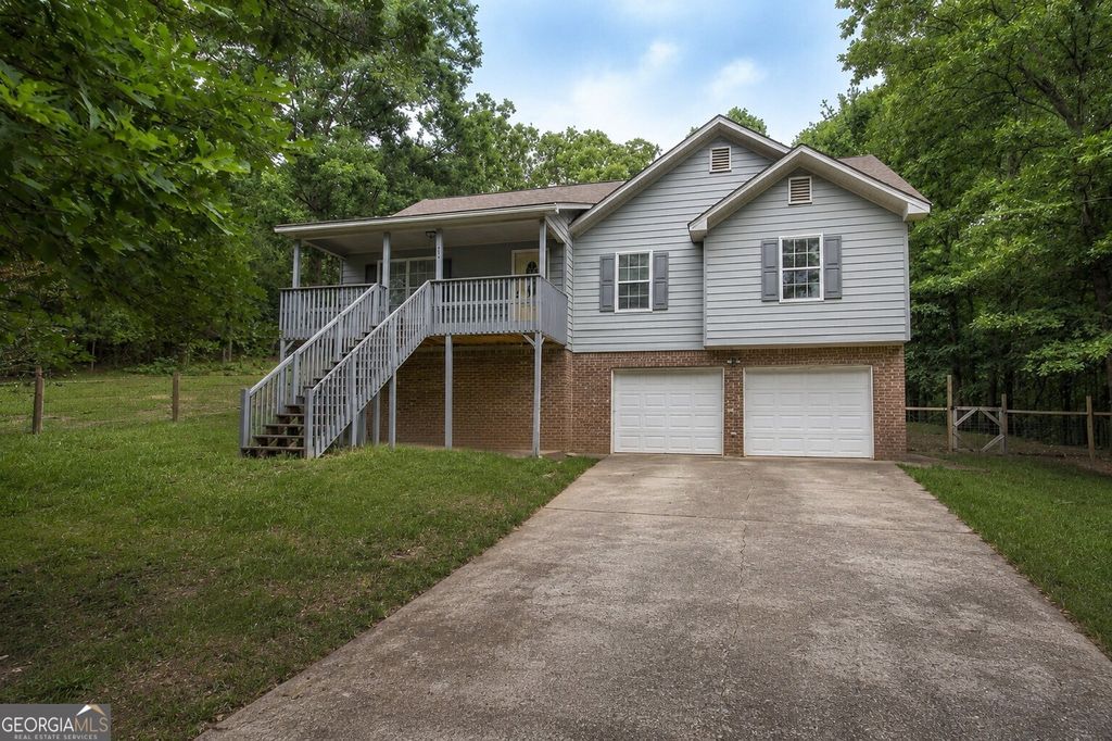 Photo of 70 Crowe Springs SPUR NW, Cartersville, GA 30121 (MLS # 10792026)