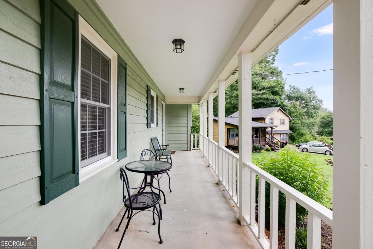 3359 Villa LN