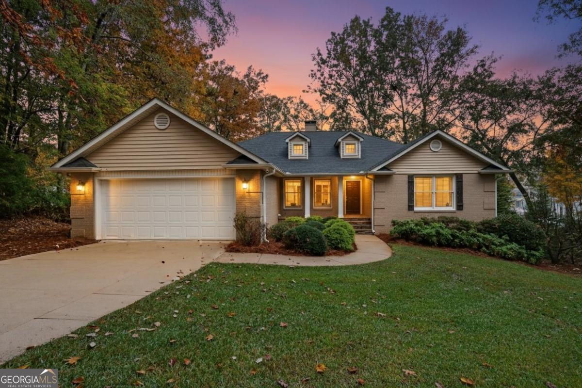 Photo 1 of 61 — 178 W River Bend DR, Eatonton, GA 31024