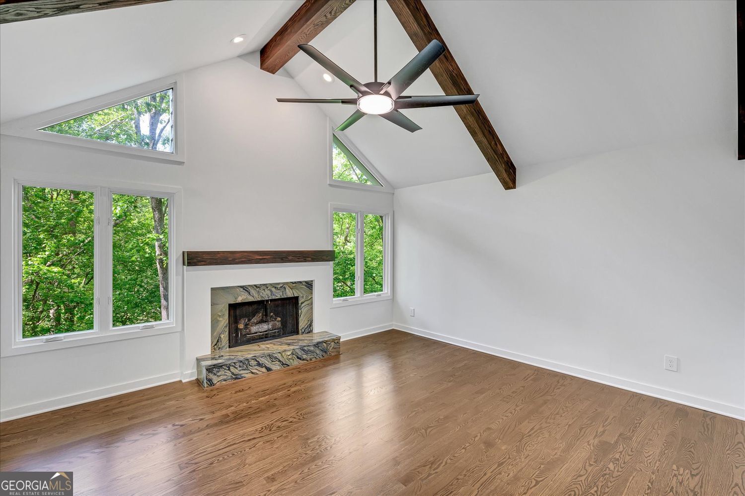 615 NW Mark Trail CT NW