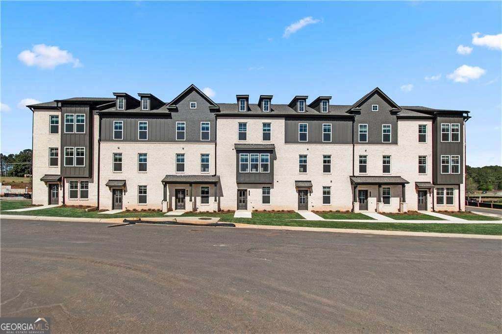 2806 Daybreak LN