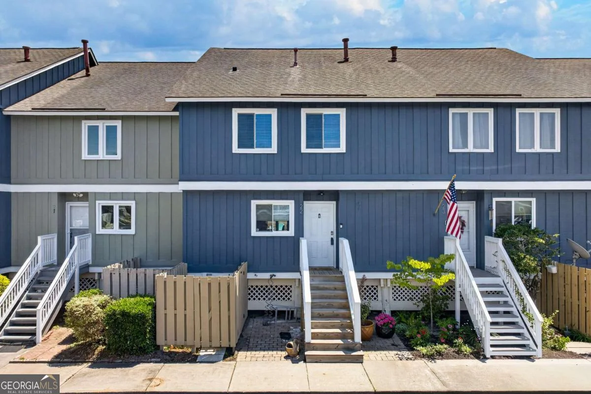 12502 Apache Avenue Unit 22