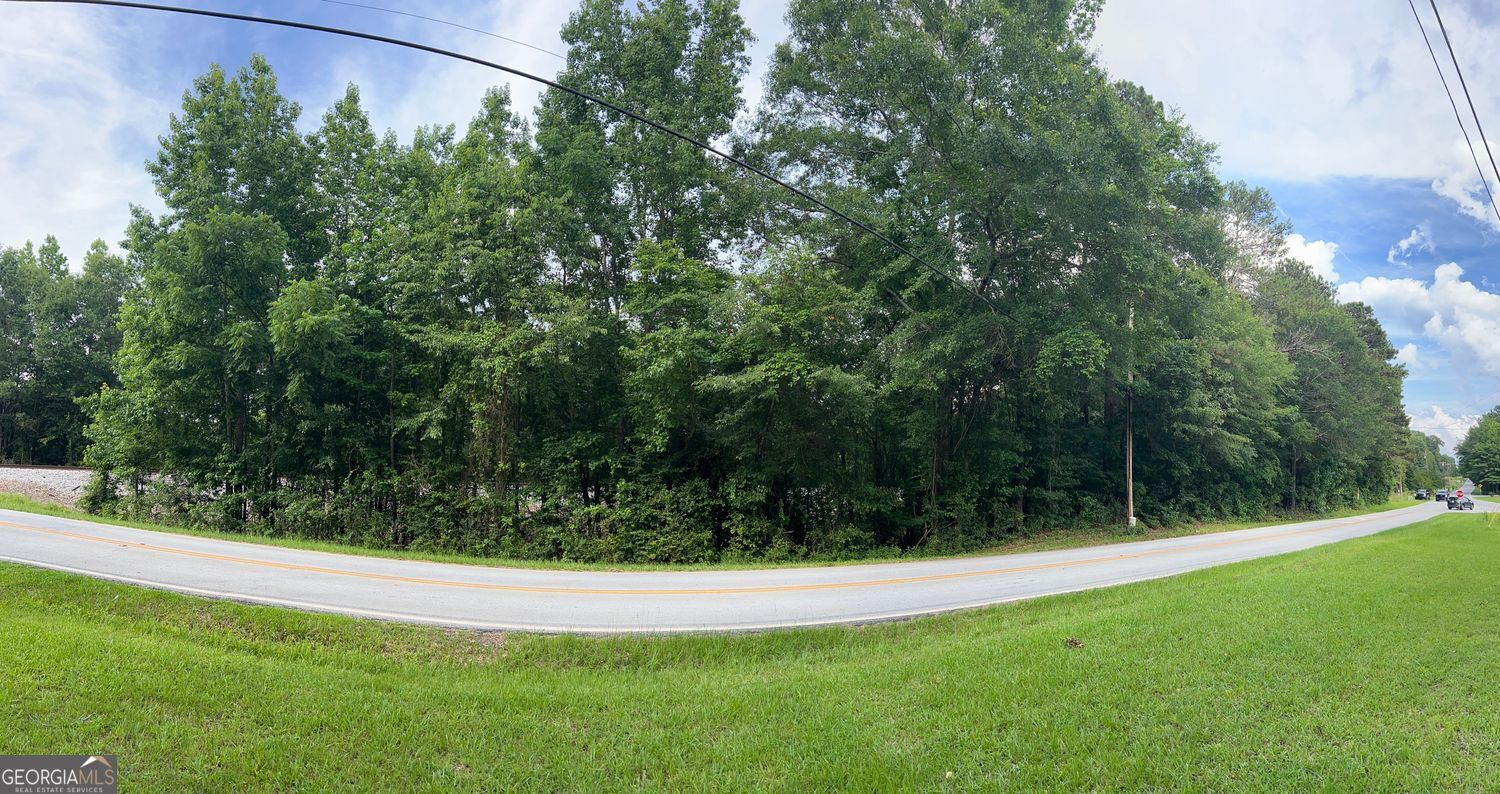 BEAUTIFUL 1+ ACRES LOCATED IN THE ALMON ROAD OVERLAY (TIER 3) ZONED R-3 SINGLE FAMILY DETACHED AND ATTACHED TOWNHOUSES MULTIFAMILY IF PART OF A MIXED-USE DEVELOPMENT, ALL PLANS MUST BE APPROVED. PLEASE DO YOUR OWN DUE DILLIGENCE.