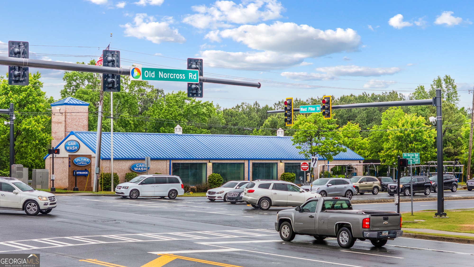 465 W Pike ST