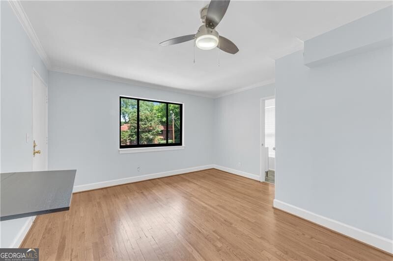 327 3rd ST NE 3