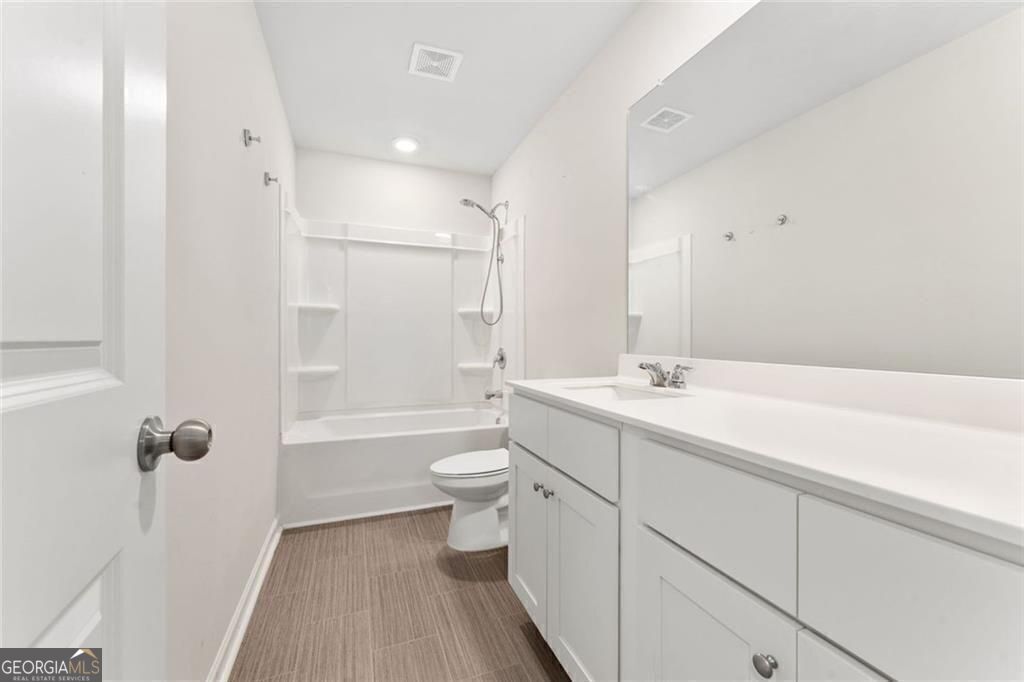 Dallas, Georgia 30132, United States, 5 Bedrooms Bedrooms, ,3 BathroomsBathrooms,Residential,Active,205100