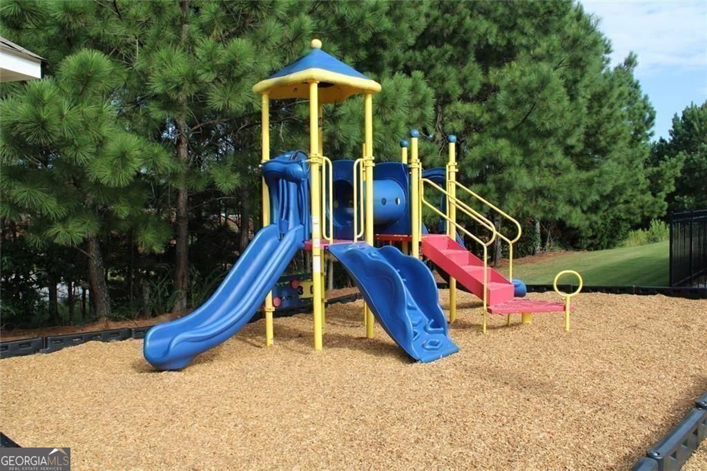 Dallas, Georgia 30132, United States, 5 Bedrooms Bedrooms, ,3 BathroomsBathrooms,Residential,Active,205100