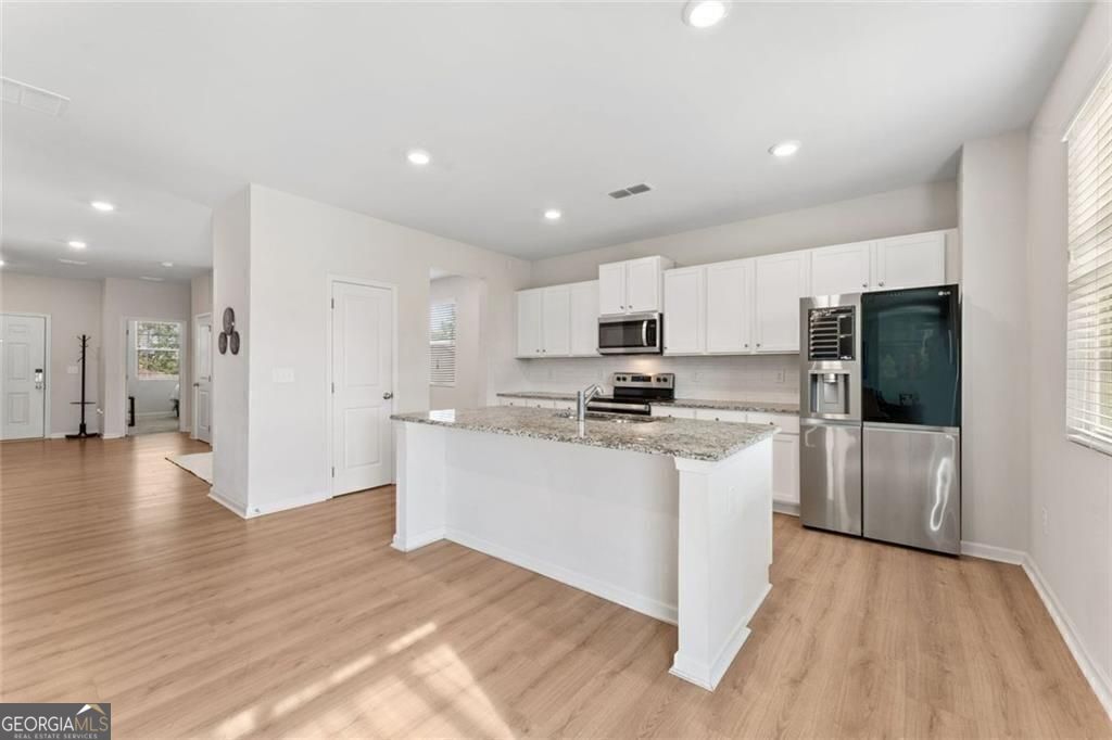 Dallas, Georgia 30132, United States, 5 Bedrooms Bedrooms, ,3 BathroomsBathrooms,Residential,Active,205100