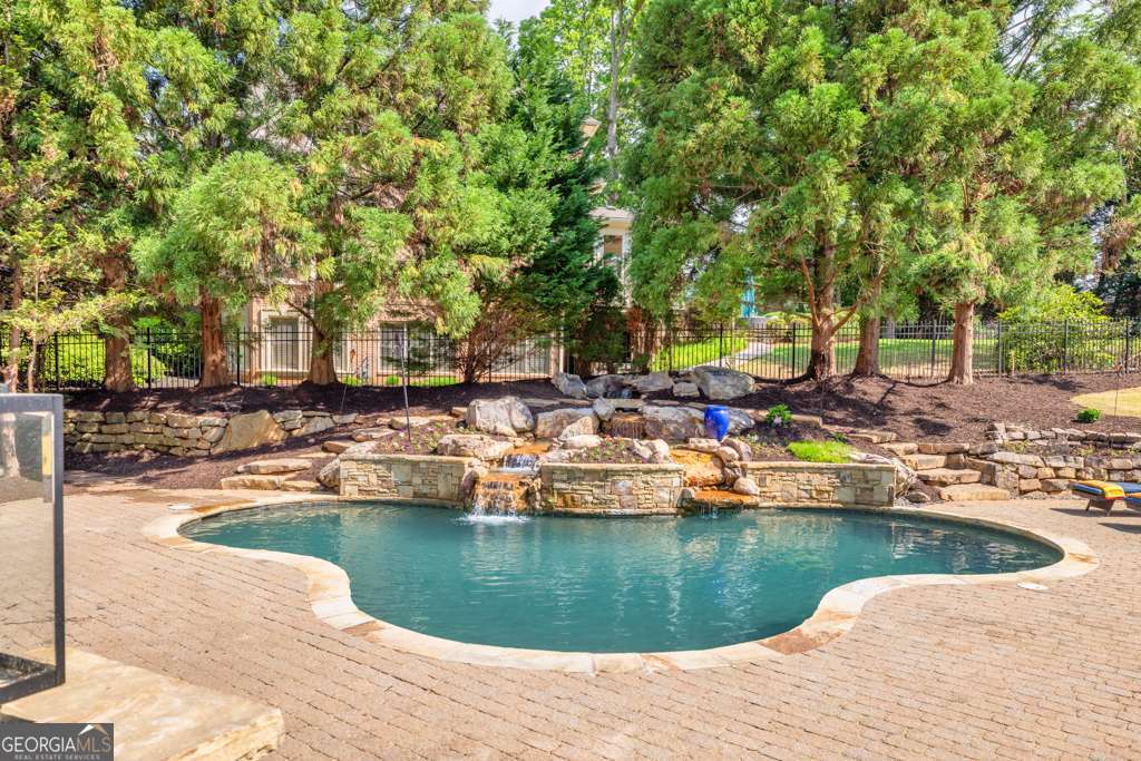2335 Flat Stone DR
