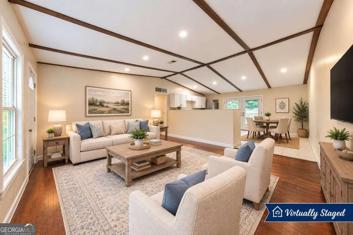 2518 Carolyn DR SE
